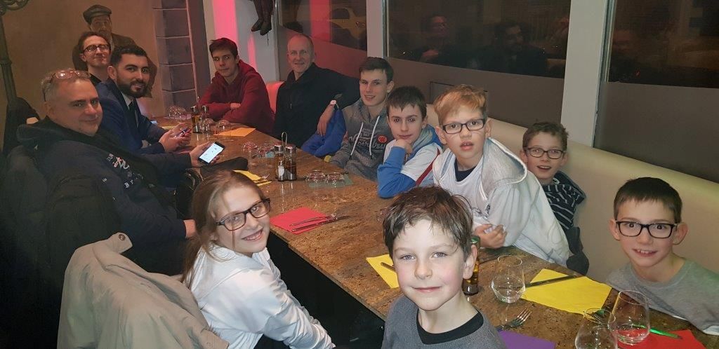 L'équipe de jeunes à Lille pour la Nationale 1.